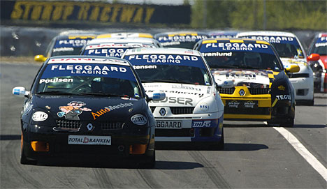 Per Poulsen (forrest) var suveræn i Fleggaard Renault Clio Cuppen på Sturup Raceway